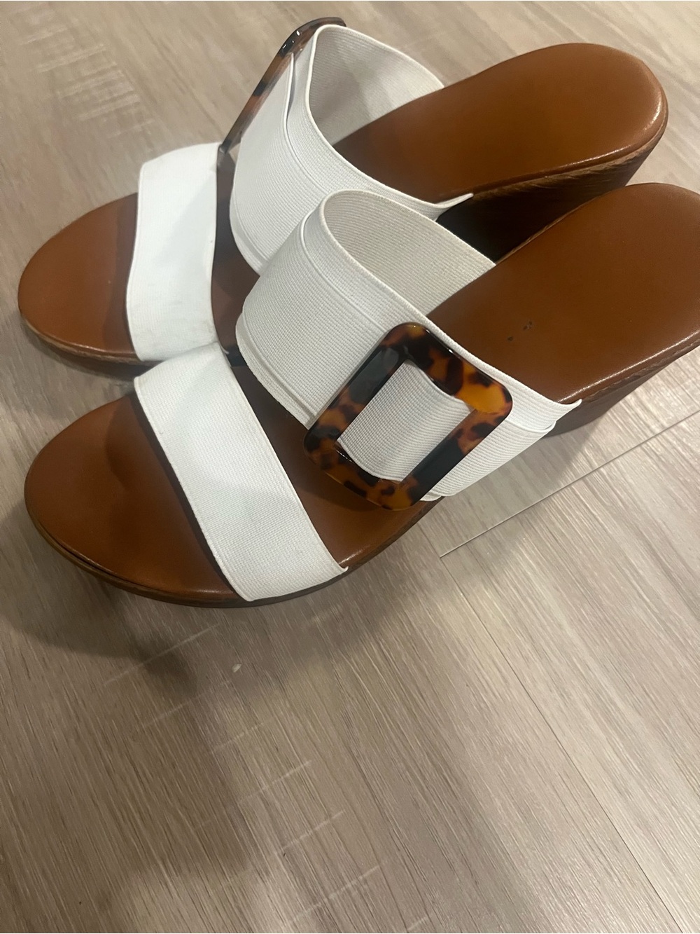 Italian Shoemakers White Slide Wedge Sandals with Tortoiseshell Buckle